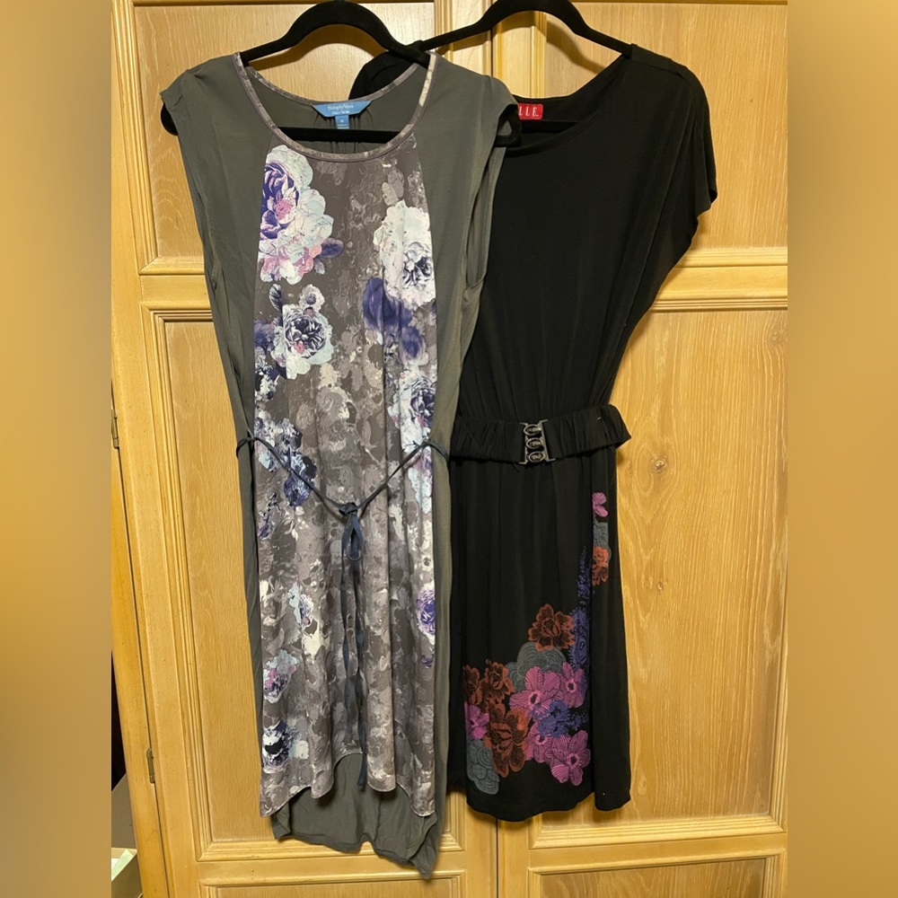 Set of 2 Dresses